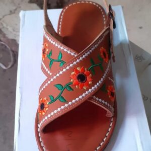 Huarache bordado en piel suavecita acojin