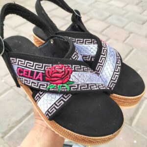 Huarache bordado en piel con suela de plataforma y plantilla acojinada PERSONALIZADOS